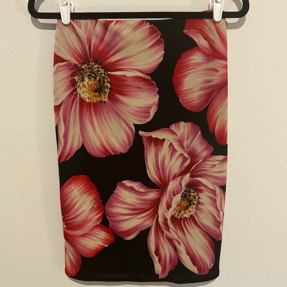 Arden B Black and Pink Floral Skirt - Picture 1 of 6